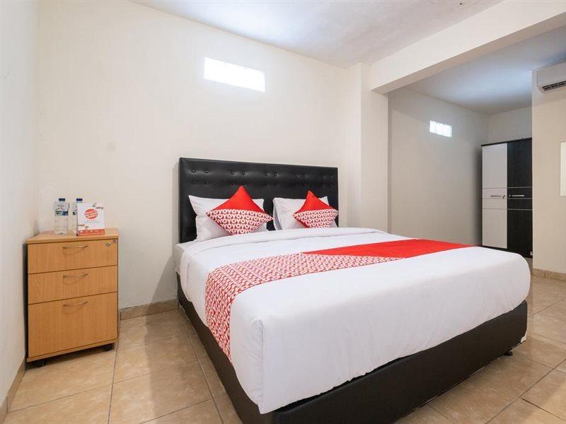 Oyo 2173 Bnv House Babarsari Hotel Maguwo Kültér fotó
