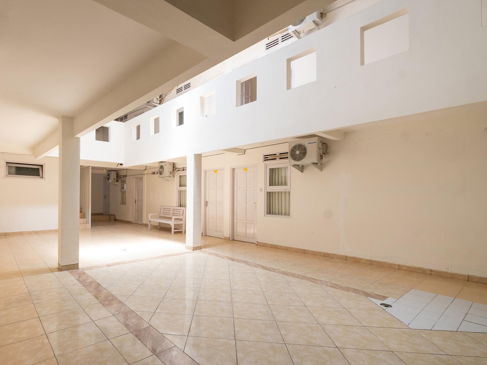 Oyo 2173 Bnv House Babarsari Hotel Maguwo Kültér fotó
